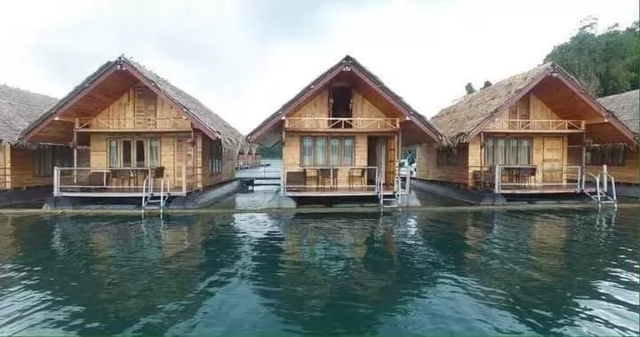 3 Days  2 Nights at Keeree Thara Rafthouse