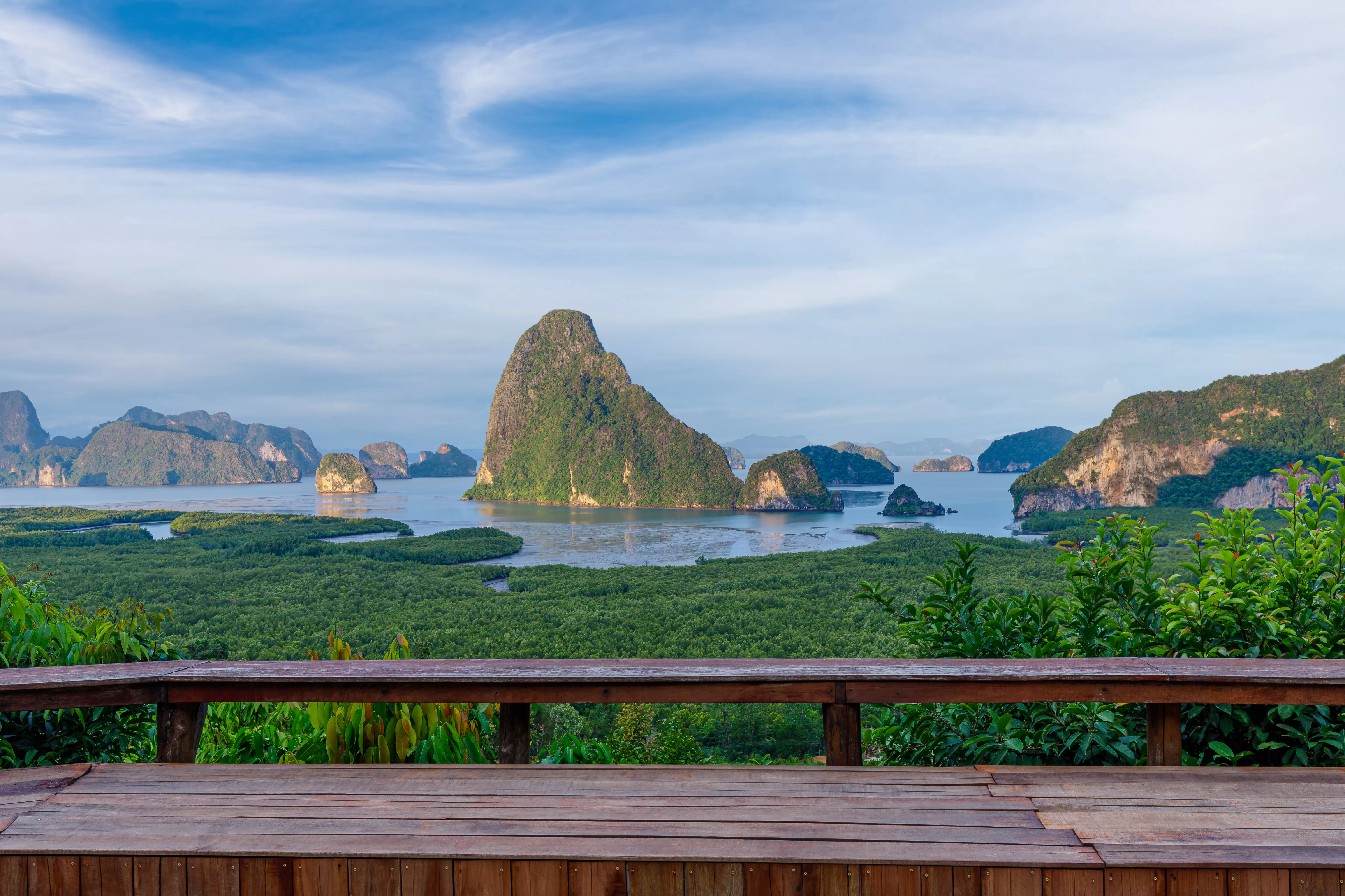Samet Nangshe & Cheow Lan Lake Day Trip